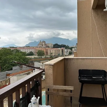 Vic's Apartment *